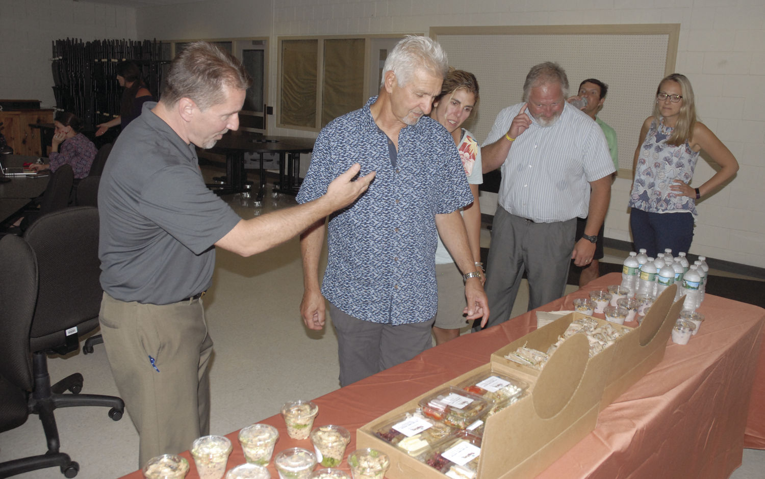 Board signs Fresh Picks; former workers offered jobs